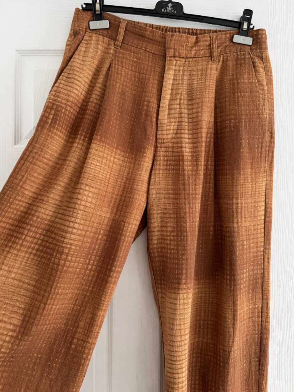 NN07 "Kay" Relaxed fit linen blend pant in brown, size 32 x 32 - Picture 7 of 12